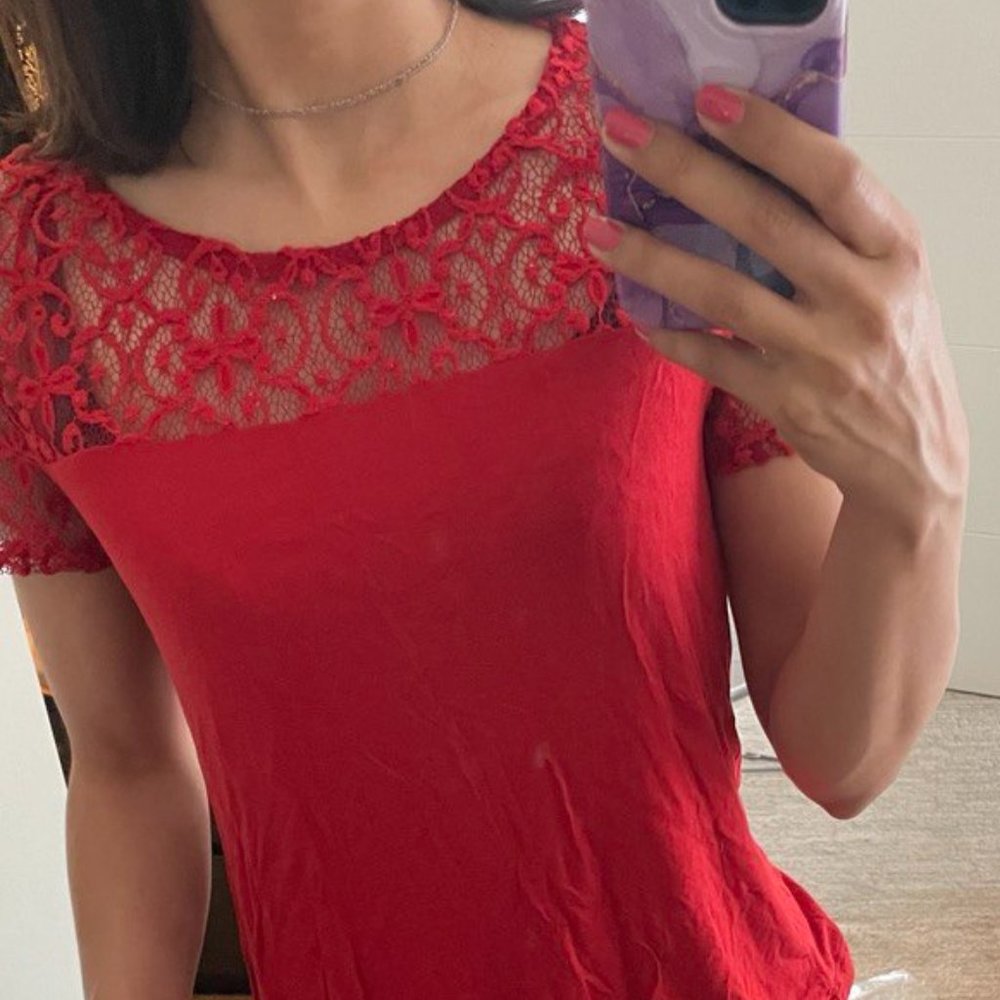 Women Top With lace/net Neck Top